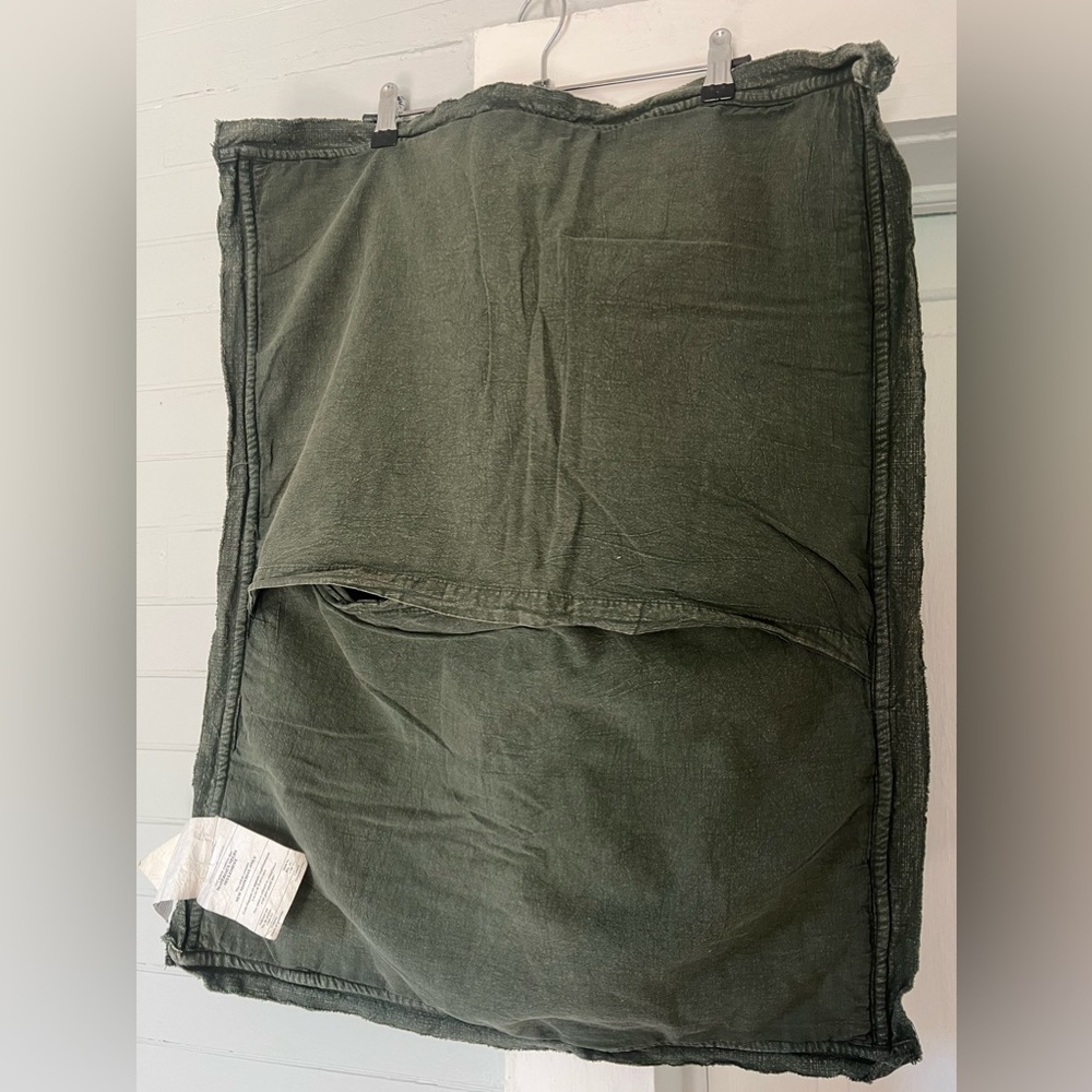 RARE Pottery Barn Velvet Lattice Quilted Two Standard Shams Loden Green GORGEOUS - Picture 4 of 6